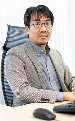執行役員 ECソリューション事業統括 ECソリューション本部長 岩永 直也