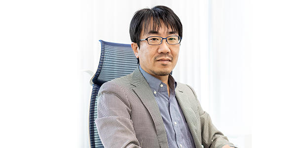 執行役員 ECソリューション事業統括 ECソリューション本部長 岩永 直也